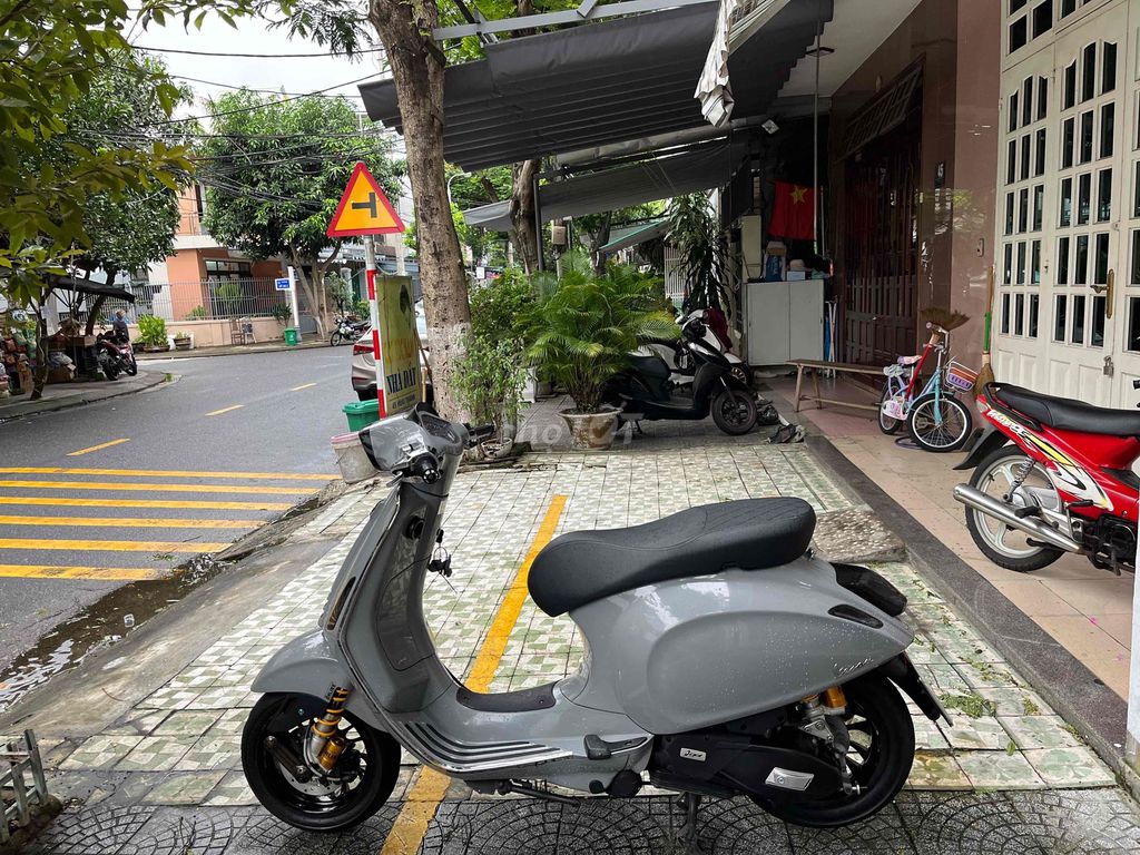 cần bán vespa đk lần đầu t10 2020. Mua bán Xe máy tại Quận Ngũ Hành Sơn Đà Nẵng được đăng bởi Hồ Nhi hình 3