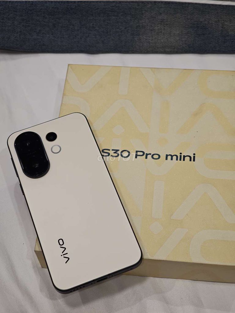 Vivo S30 Pro Mini 256GB Trắng. Mua bán Điện thoại tại Thành phố Mỹ Tho Tiền Giang được đăng bởi Tony Nguyen hình 1