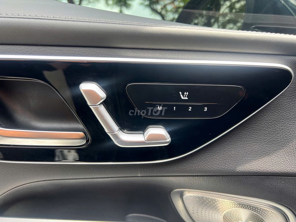 GLC 300 2023 SIÊU LƯỚT 5,100KM. Mua bán Ô tô tại Thành phố Thủ Đức Tp Hồ Chí Minh được đăng bởi Thái Phạm hình 8