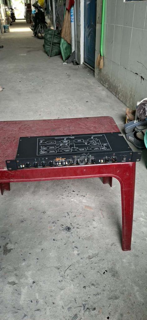 Bộ phân tần âm thanh DBX 234XL Đen. Mua bán Tivi, Âm thanh tại Thành phố Thuận An Bình Dương được đăng bởi  rẻ nhất quả đất hình 1