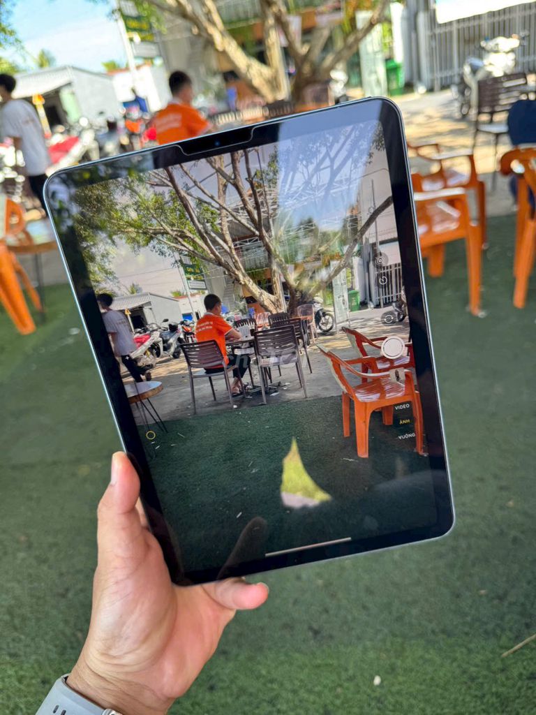 Apple iPad Air 4 64GB Xám Wi-Fi. Mua bán Máy tính bảng tại Quận Ninh Kiều Cần Thơ được đăng bởi Phúc Nguyễn Huỳnh Thiện hình 1
