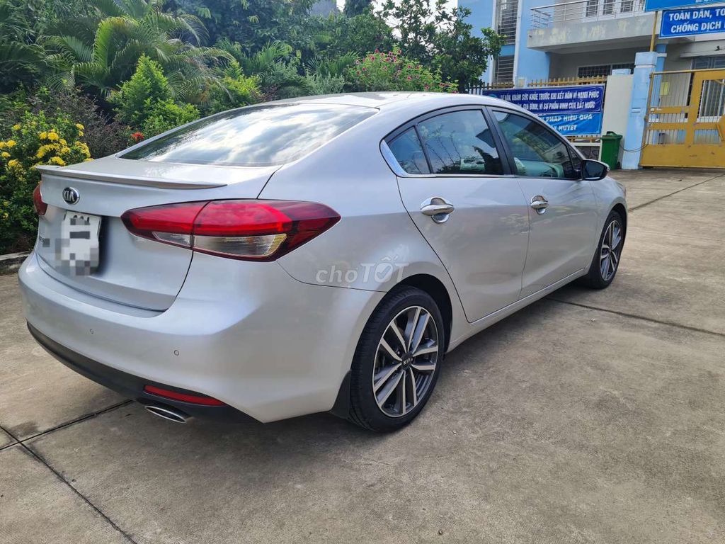 Kia Cerato 2016 1.6 AT - 86500 km