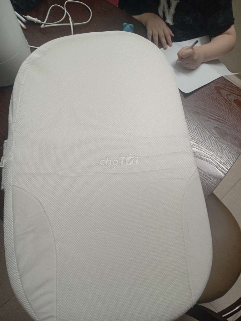 Gối chống trào ngược Emoon Trắng. Mua bán Mẹ và bé tại Quận Hoàng Mai Hà Nội được đăng bởi Nguyễn Hoàng Oanh hình 1