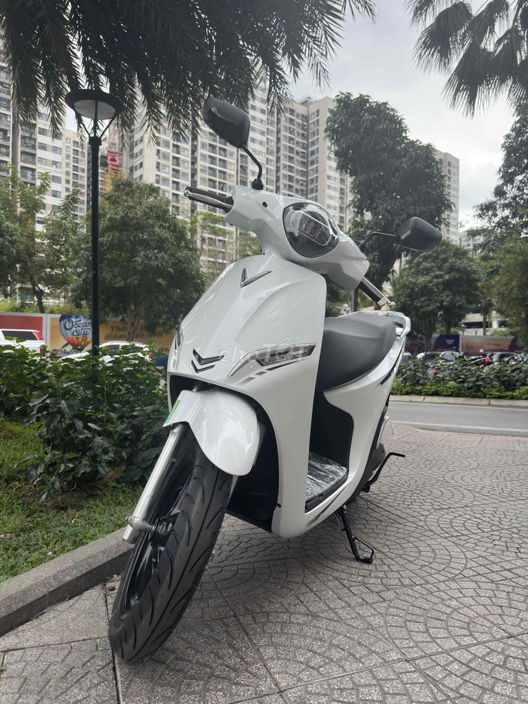 VinFast Feliz 2025 Белый 3000км