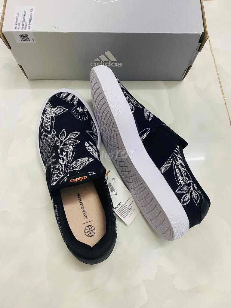 Giày nữ ADIDAS size 39 mới 100% Xách Tay USA