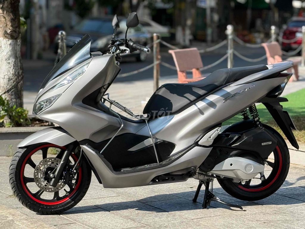 Хонда PCX 150 2019 Серая 16000 км