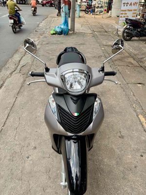 Honda SH Mode 2015 Xám đen. Mua bán Xe máy tại Thành phố Biên Hòa Đồng Nai được đăng bởi XE MÁY CŨ THÀNH MỸ 