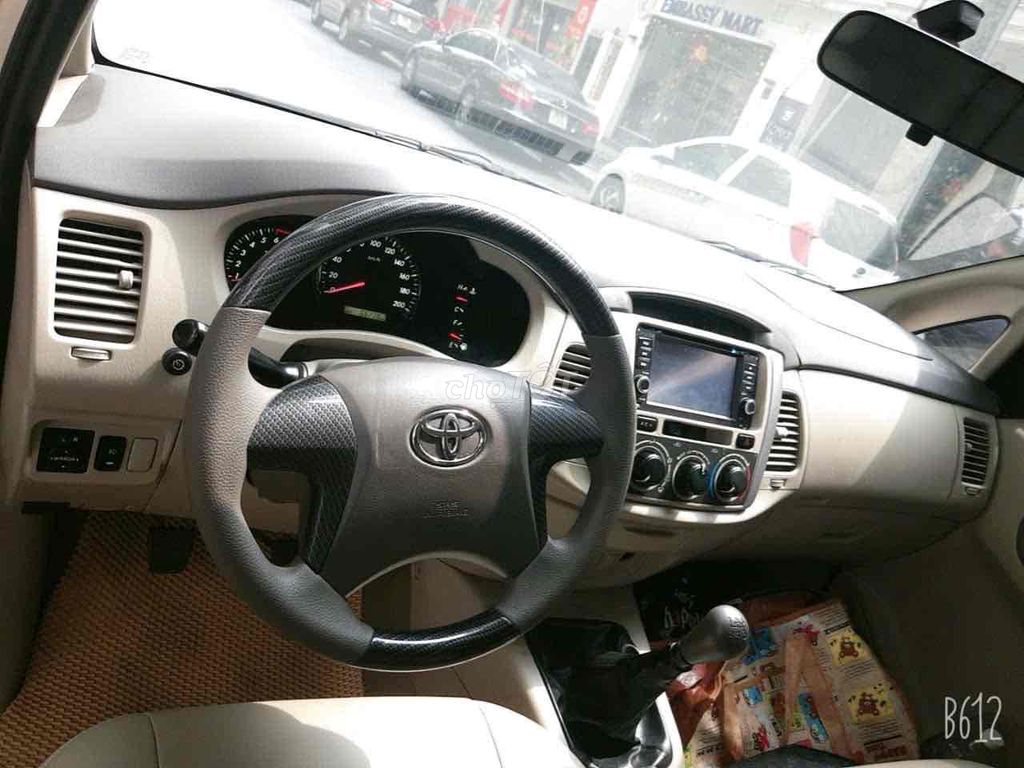 chính chủ bán Toyota Innova 2018 2.0E xe đẹp căng. Mua bán Ô tô tại Quận Cầu Giấy Hà Nội được đăng bởi Nguyên Quynh Trang hình 4