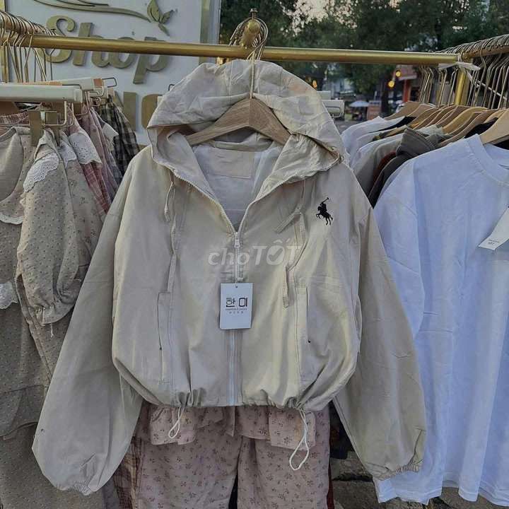 Áo khoác dù HTM FASHION. Mua bán Quần áo tại Thành phố Thuận An Bình Dương được đăng bởi Nhã Phương hình 1