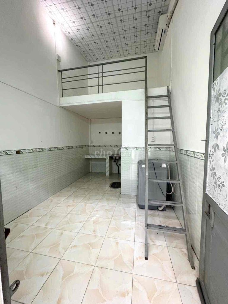 CHO THUÊ PHÒNG TRỌ ĐƯỜNG NGUYỄN VĂN CỪ GẦN ĐH Y DƯỢC GIÁ 2.TR/THÁNG