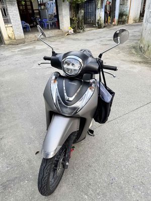 Bán gấp xe Honda SH Mode. Mua bán Xe máy tại Thành phố Huế Thừa Thiên Huế được đăng bởi Vĩnh Hoàng