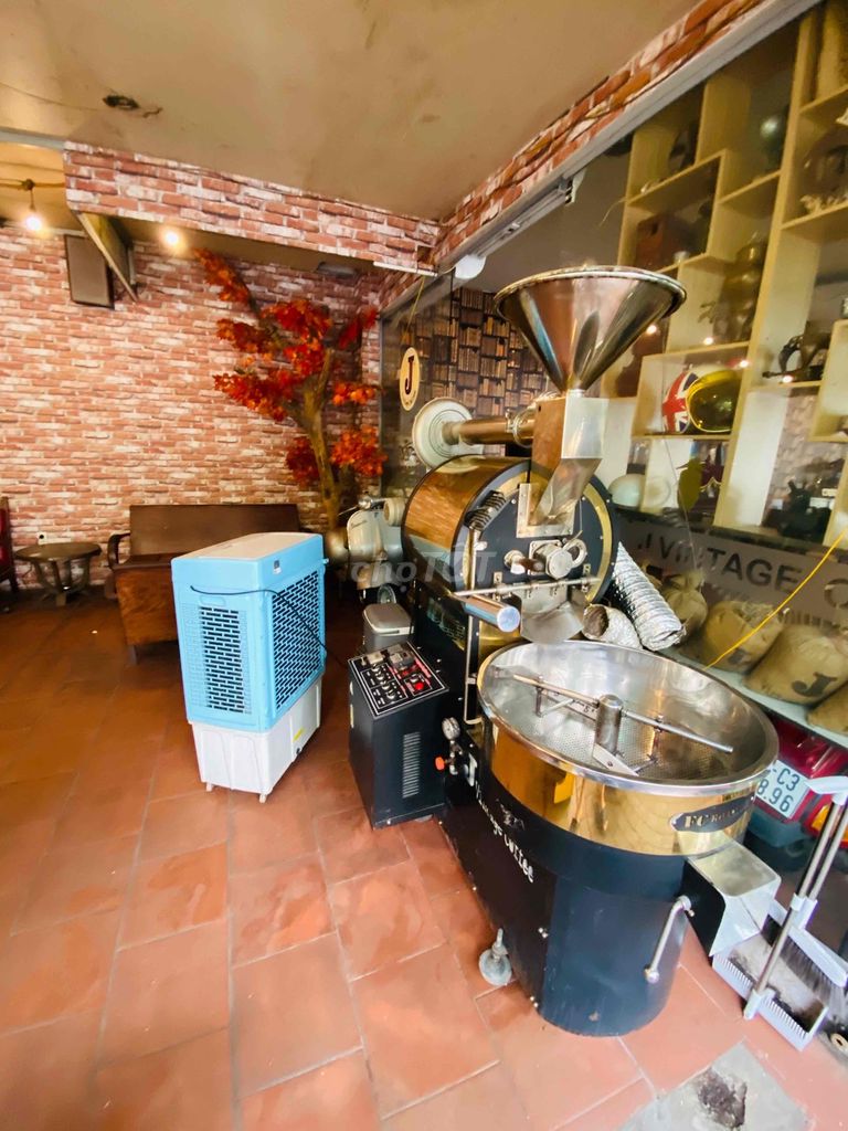 Sang Tiệm Cafe Q7 Kế Bên Viettopia