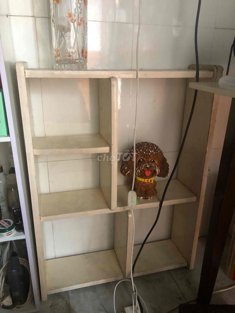 Kệ gỗ Trắng 60x80x16cm. Mua bán Tủ, kệ gia đình tại Thành phố Thủ Đức Tp Hồ Chí Minh được đăng bởi Bách Lý hình 1