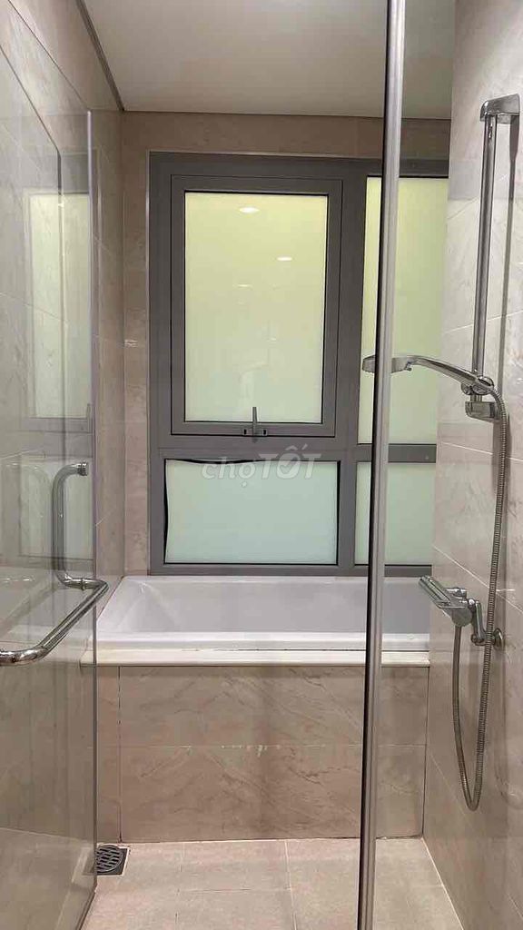 căn hộ Cao cấp,75 m2 , 1 phòng ngủ ,1WC, full nội thất