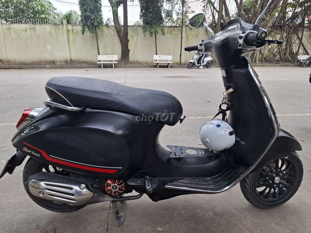 Piaggio Vespa Sprint 2022 125cc ABS Đen. Mua bán Xe máy tại Quận Bình Tân Tp Hồ Chí Minh được đăng bởi Nguyễngiang hình 5