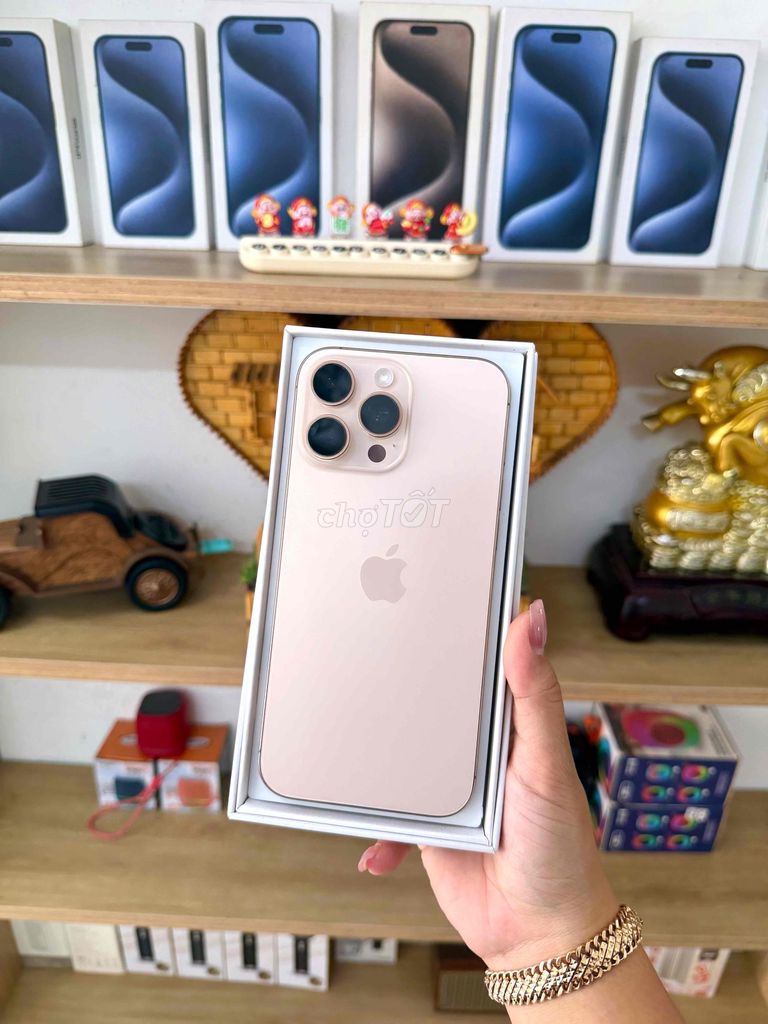 iPhone 16 Pro Max 256GB Sa mạc zin áp. Mua bán Điện thoại tại Thành phố Long Xuyên An Giang được đăng bởi  Đặng Lý hình 1