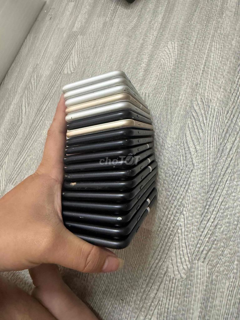 Apple iPhone 7 Đen Đã qua sử dụng. Mua bán Điện thoại tại Quận Đống Đa Hà Nội được đăng bởi Akiraphan hình 1