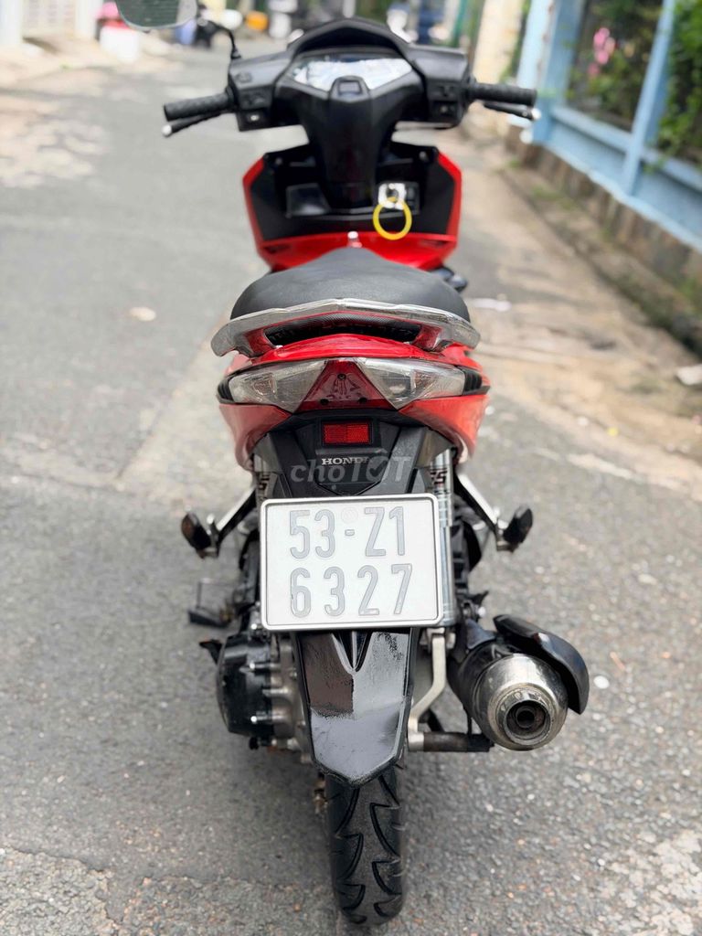 Honda Airblade Красный черный Вьетнам под Тайланд