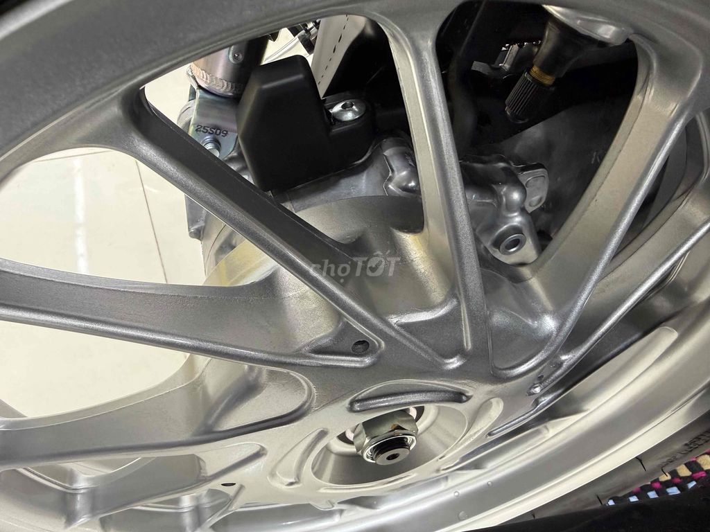 SH mode vừa bấm biển xong mới 100%. Mua bán Xe máy tại Quận Thanh Khê Đà Nẵng được đăng bởi THẾ MẪN CHUYÊN XE LƯỚT CÓ BÁN TRẢ GÓP  hình 13