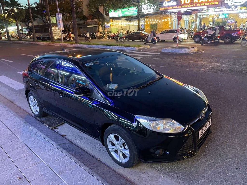 Bán Focus Hacback số tự động, lợi xăng bản cao cấp. Mua bán Ô tô tại Quận Hải Châu Đà Nẵng được đăng bởi otocudanang hình 9