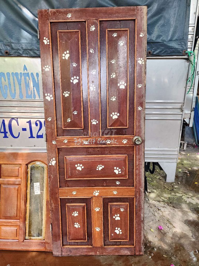 Cửa sổ và cửa phòng Gỗ căm xe. Mua bán Tủ, kệ gia đình tại Quận Bình Thuỷ Cần Thơ được đăng bởi Cường Đồ Gổ Cũ Xưa hình 1