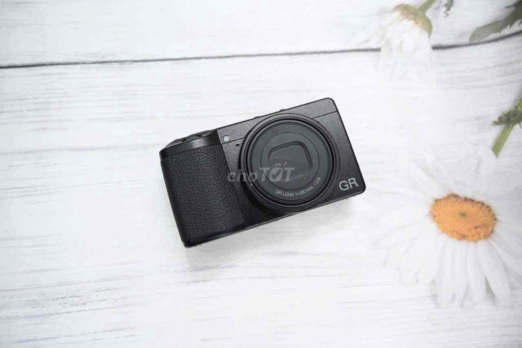 Ricoh GR3X đẹp 2k5 shot kèm pin zin sạc for