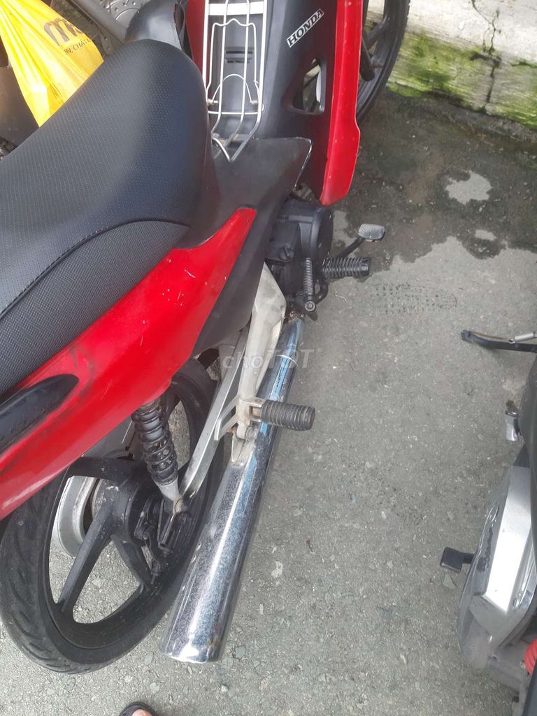 Xe máy Honda Wave Hàn Quốc  2007 màu Đỏ,. Mua bán Xe máy tại Quận 4 Tp Hồ Chí Minh được đăng bởi long thái hình 3
