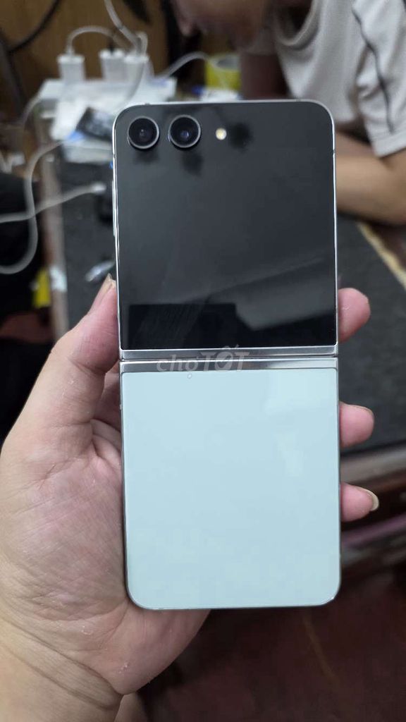 ZFlip 5 256GB đủ màu zin cơ cáp nét. Mua bán Điện thoại tại Quận Thanh Xuân Hà Nội được đăng bởi Shandp thanh xuân hình 1