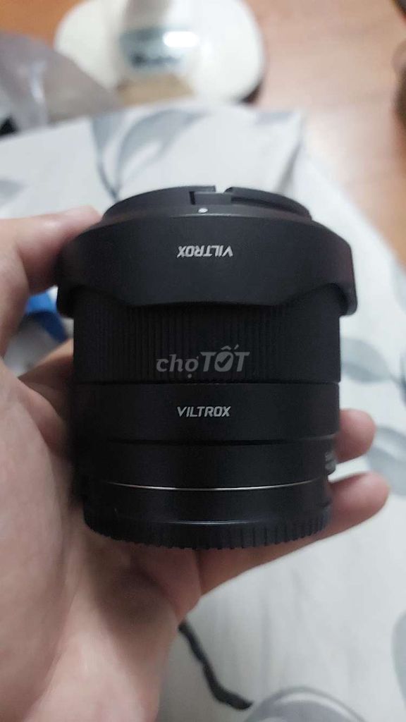 lens viltrox 20 f2.8 sony ít xài còn nguyên box