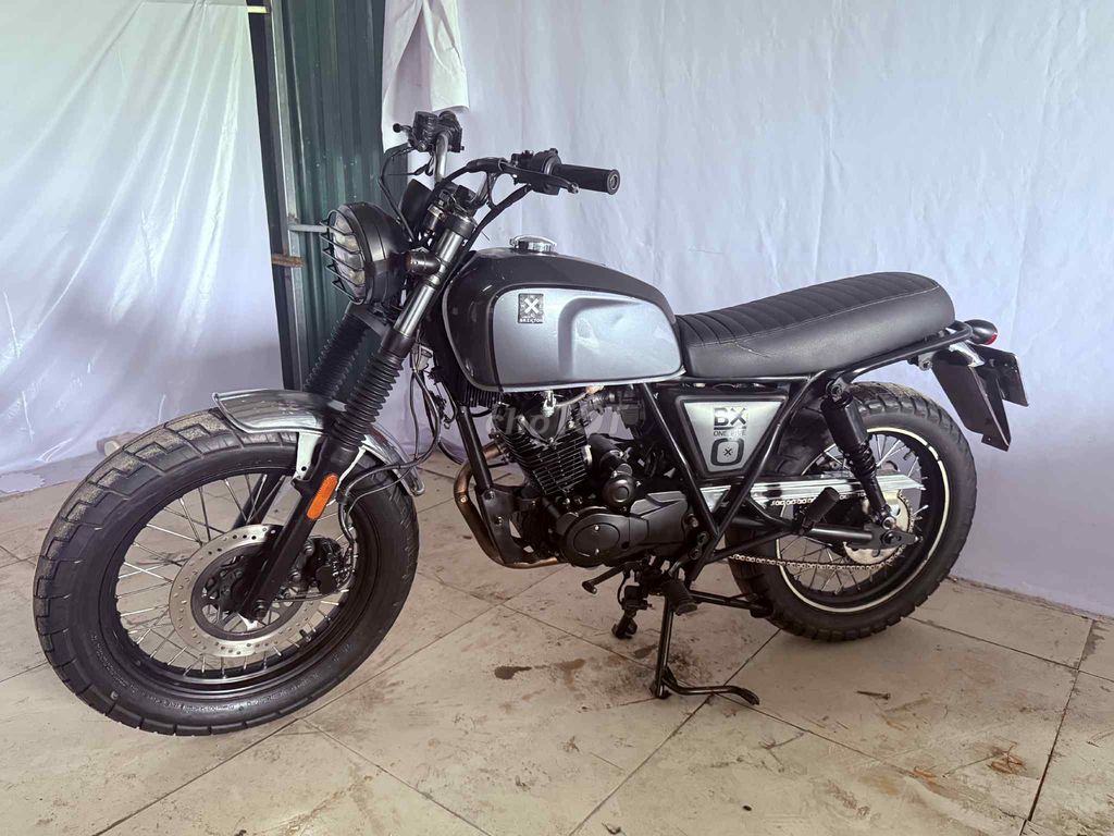 Brixton 150cc mầu xám bạc. máy mạnh,êm bốc. Mua bán Xe máy tại Quận Cầu Giấy Hà Nội được đăng bởi Mr Dung hình 1