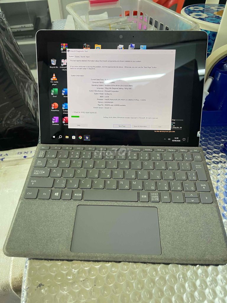 Laptop Surface Go pentium màn cảm ứng. Mua bán Laptop tại Quận Ninh Kiều Cần Thơ được đăng bởi Cầm Đồ Anh Quý hình 1