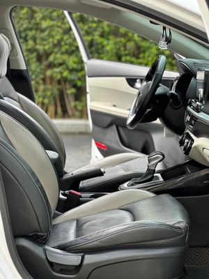 𝐊𝐢𝐚 𝐊𝟑 𝟏.𝟔 𝐋𝐮𝐱𝐮𝐫𝐲 𝟐𝟎𝟐𝟐. Mua bán Ô tô tại Thành phố Dĩ An Bình Dương được đăng bởi Rc Nhậtthái