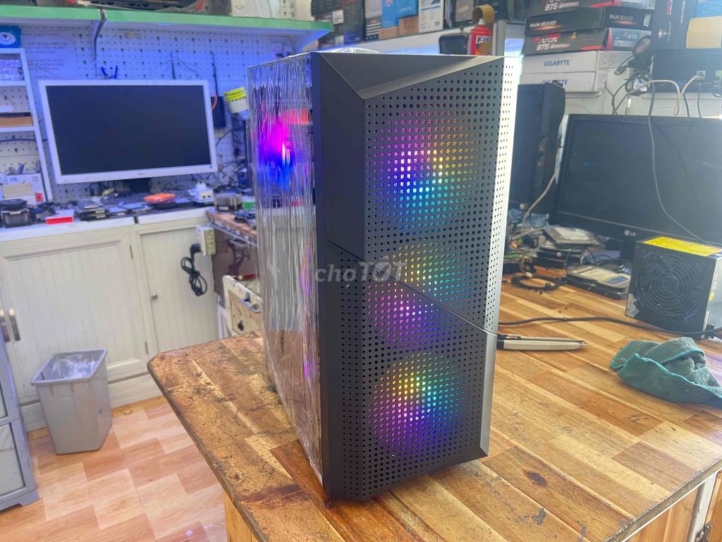 Pc Xeon E5 giả lập-Ram32gb-Ssd-Card Rời Game mượt