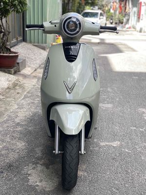 VinFast EVO GRAND 2026 xanh olive 2 pin mua đứt
