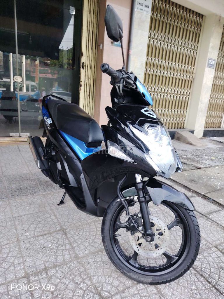 Yamaha Nouvo 6 Fi, черный с синим