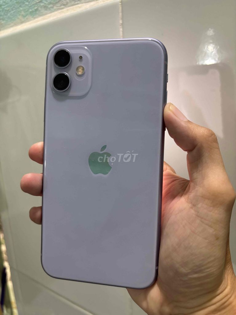 11 64GB Tím đẹp 98% full chức năng. Mua bán Điện thoại tại Quận Ninh Kiều Cần Thơ được đăng bởi Bán 1 giá ko bớt  hình 1