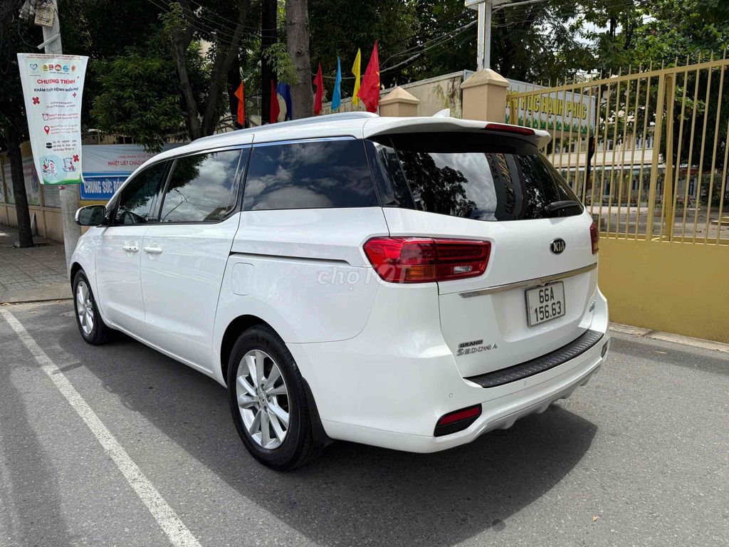 Kia Sedona 2021 2.2 DAT LUXURY - 73000 km. Mua bán Ô tô tại Quận Gò Vấp Tp Hồ Chí Minh được đăng bởi Y Ngọc Trầnp hình 1