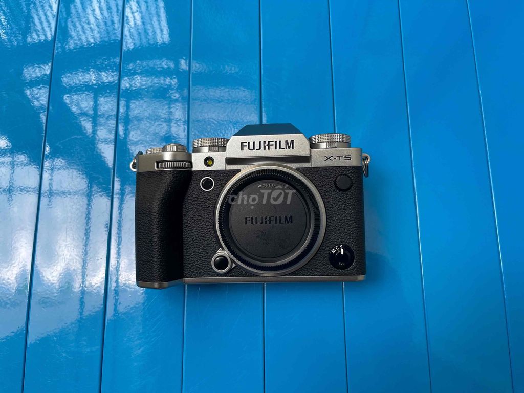 Máy ảnh Fujifilm XT5 Bạc Pin zin, Sạc For. Mua bán Máy ảnh, Máy quay tại Quận Tân Bình Tp Hồ Chí Minh được đăng bởi nguyen nguyen hình 1