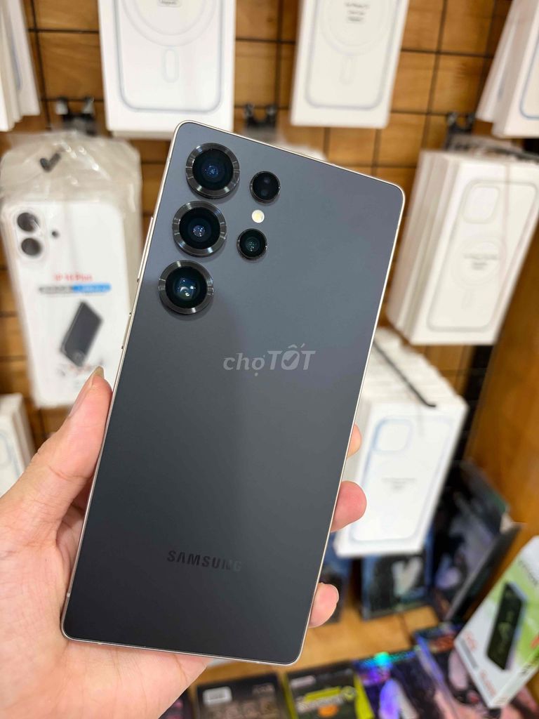Samsung S25 Ultra Đen 12GB/256GB. Mua bán Điện thoại tại Quận Thanh Khê Đà Nẵng được đăng bởi Le Dang hình 1