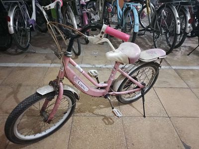 Xe trẻ em lớp 3. Mua bán Xe đạp tại Quận Hà Đông Hà Nội được đăng bởi Tranh Canvas Yenha Home