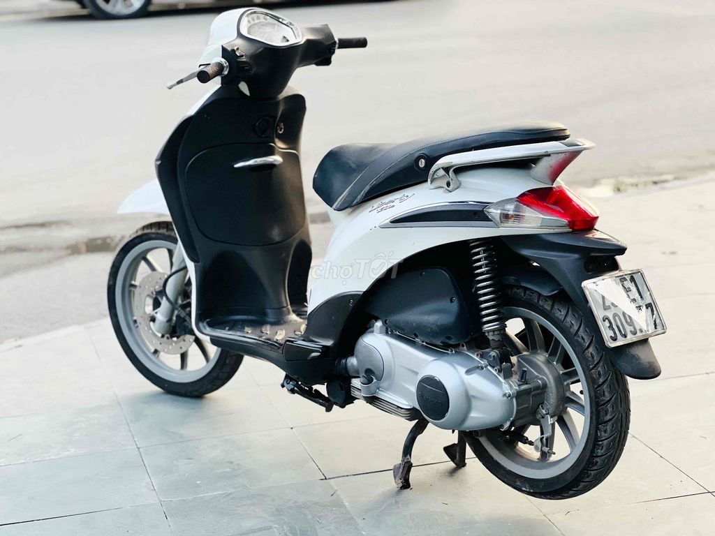 PIAGGIO LIBERTY 150 IE BIỂN HN CHÍNH CHỦ. Mua bán Xe máy tại Quận Cầu Giấy Hà Nội được đăng bởi Hoài Nam hình 4