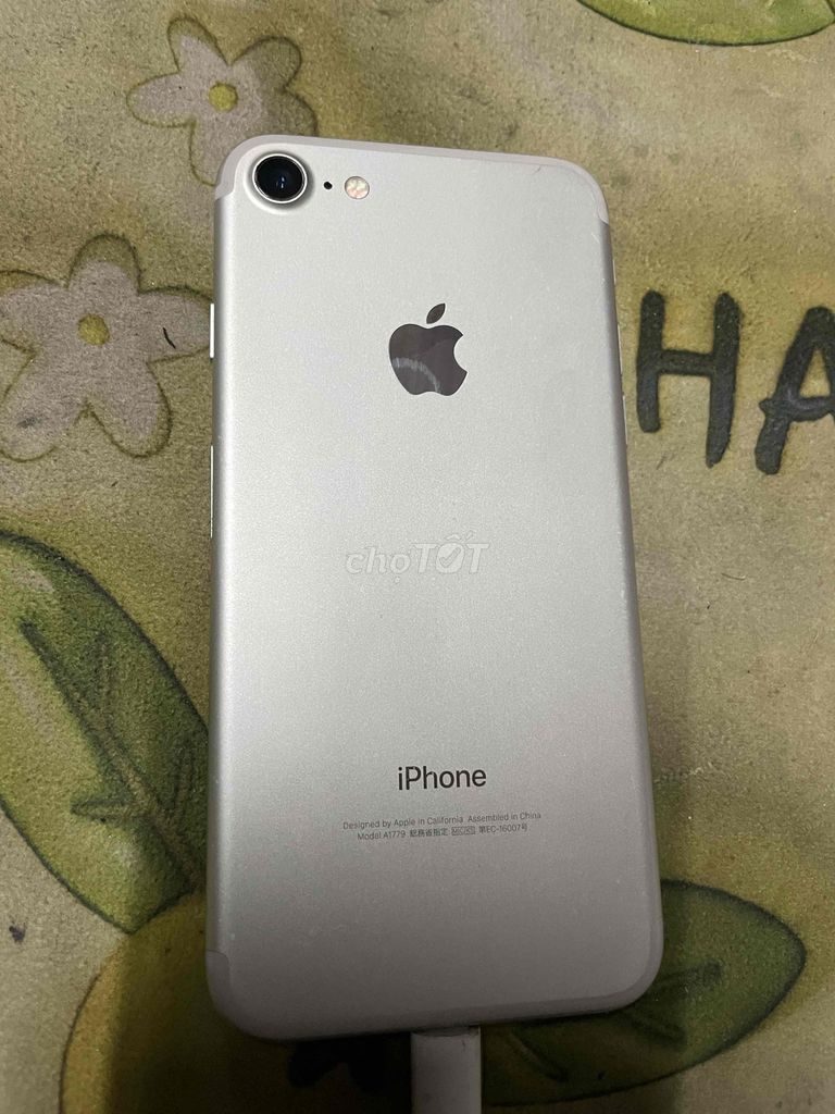 IPhone 7- 32G khoá kích hoạt