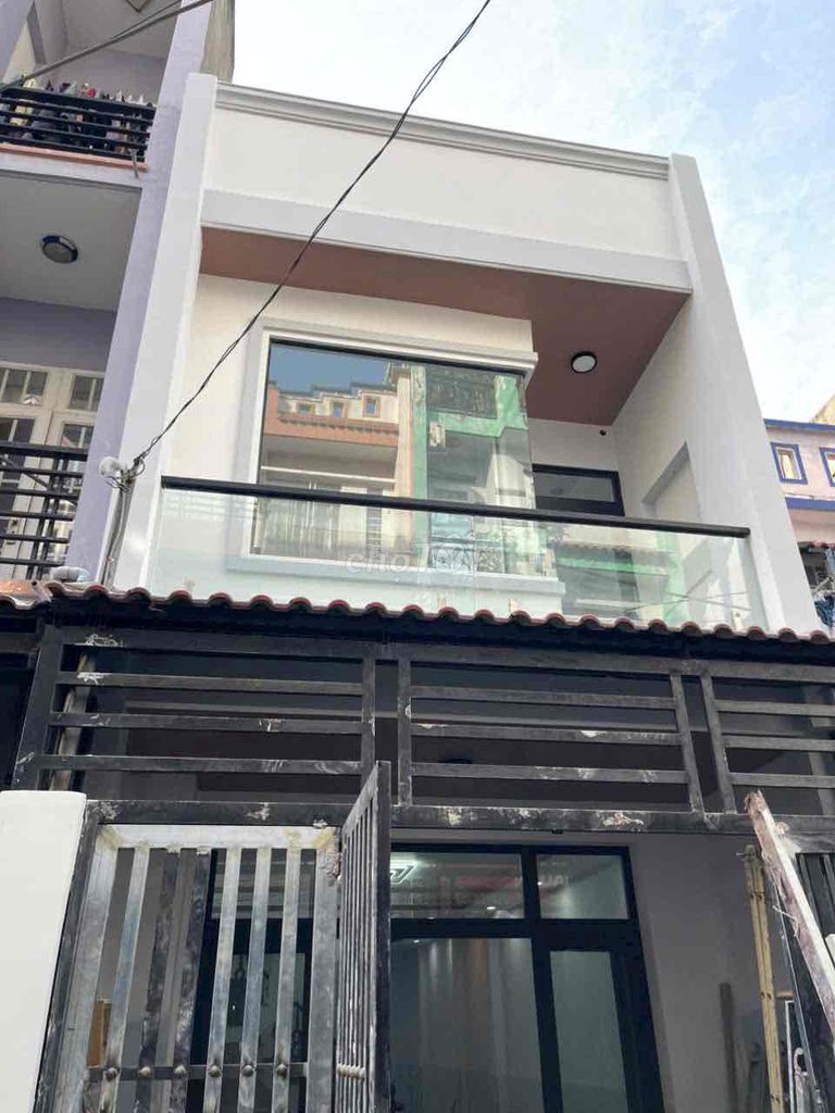 Nhà mới 56M2, hẻm 5M xe hơi vào nhà , giá hiếm Bình Tân.