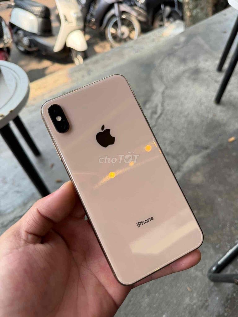 Apple iPhone XS Max 64GB Vàng. Mua bán Điện thoại tại Thành phố Đà Lạt Lâm Đồng được đăng bởi Huỳnh Bi hình 1