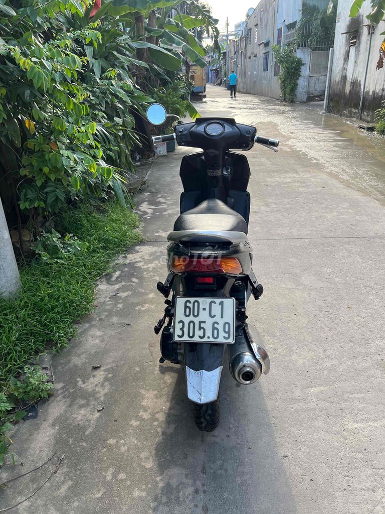 Cần bán xe click máy móc zin êm . Giấy tờ đầy đủ. Mua bán Xe máy tại Thành phố Biên Hòa Đồng Nai được đăng bởi Minh hình 5