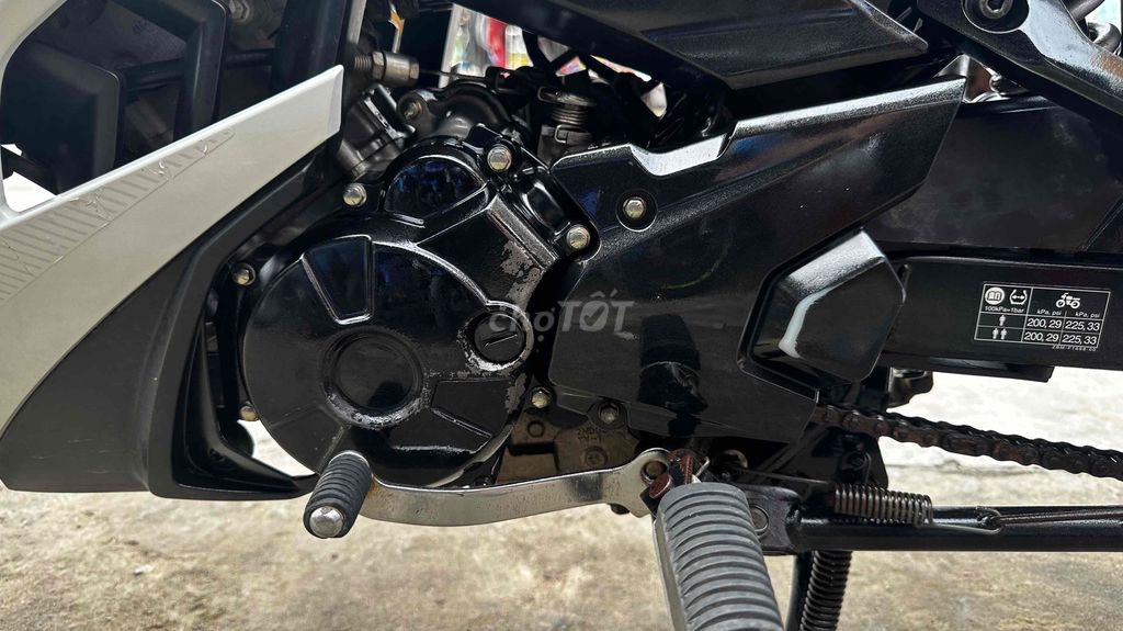 Exciter 150 trắng đỏ 2016 ( hỗ trợ góp ). Mua bán Xe máy tại Huyện Chợ Mới An Giang được đăng bởi Cửa hàng xe Thiên Phước 2 hình 8