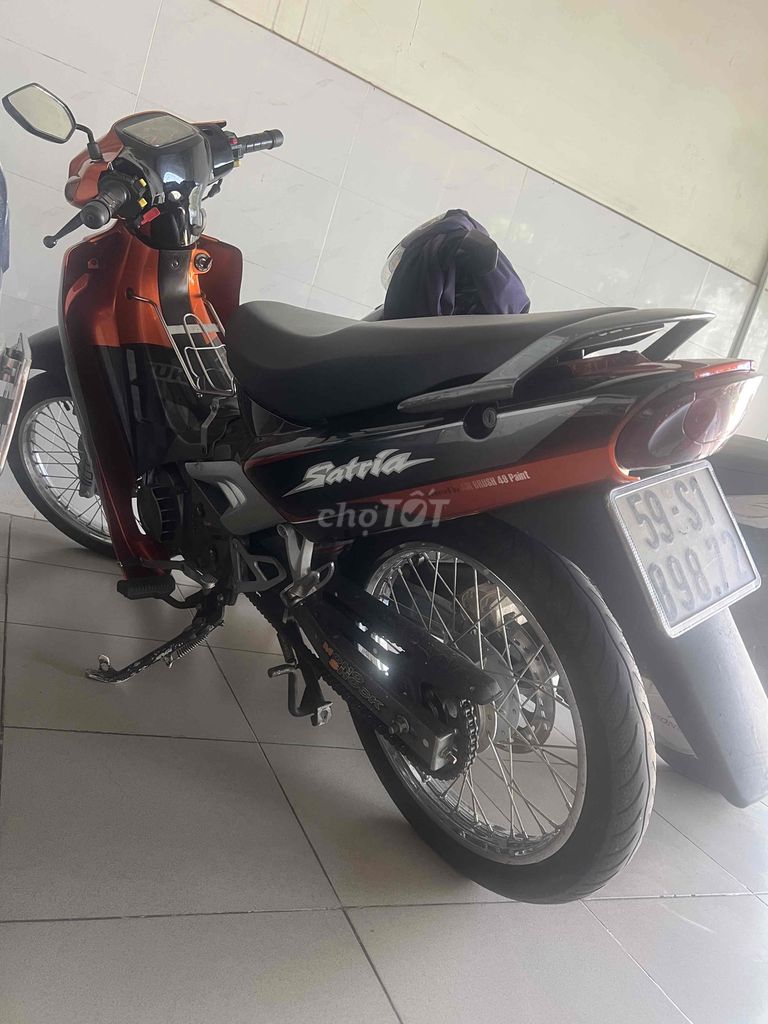 Suzuki Satria full 120 mới keng mới bảo dưỡng. Mua bán Xe máy tại Thành phố Biên Hòa Đồng Nai được đăng bởi Nguyenhung hình 3
