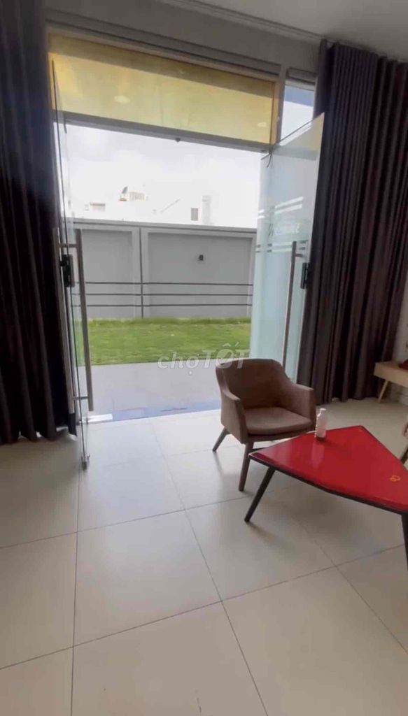 Bán căn hộ góc tầng trệt, 178m², 2 mặt tiền, Tân Thới Hòa