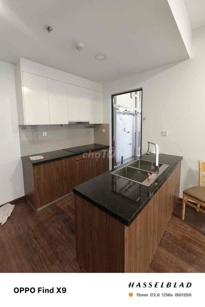 Квартира 3 спальни, 2 санузла с базовой мебелью в Akari City, фаза 2