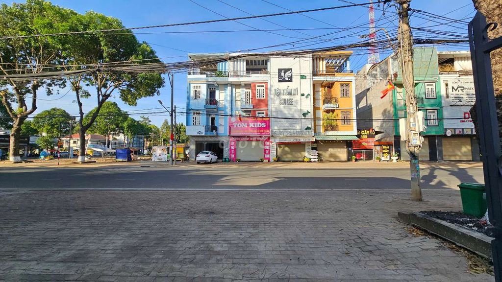 MẶT BẰNG MẶT TIỀN ĐƯỜNG LÊ DUẨN, THÀNH PHỐ ĐỒNG XOÀI, GẦN NGÃ TƯ ĐX. Cho thuê văn phòng, mặt bằng kinh doanh tại Thành phố Đồng Xoài Bình Phước được đăng bởi Linh Phạm MQHouse hình 3